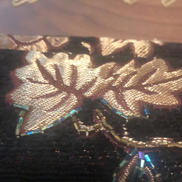 Vintage hand beaded bag - Picture 13 of 15